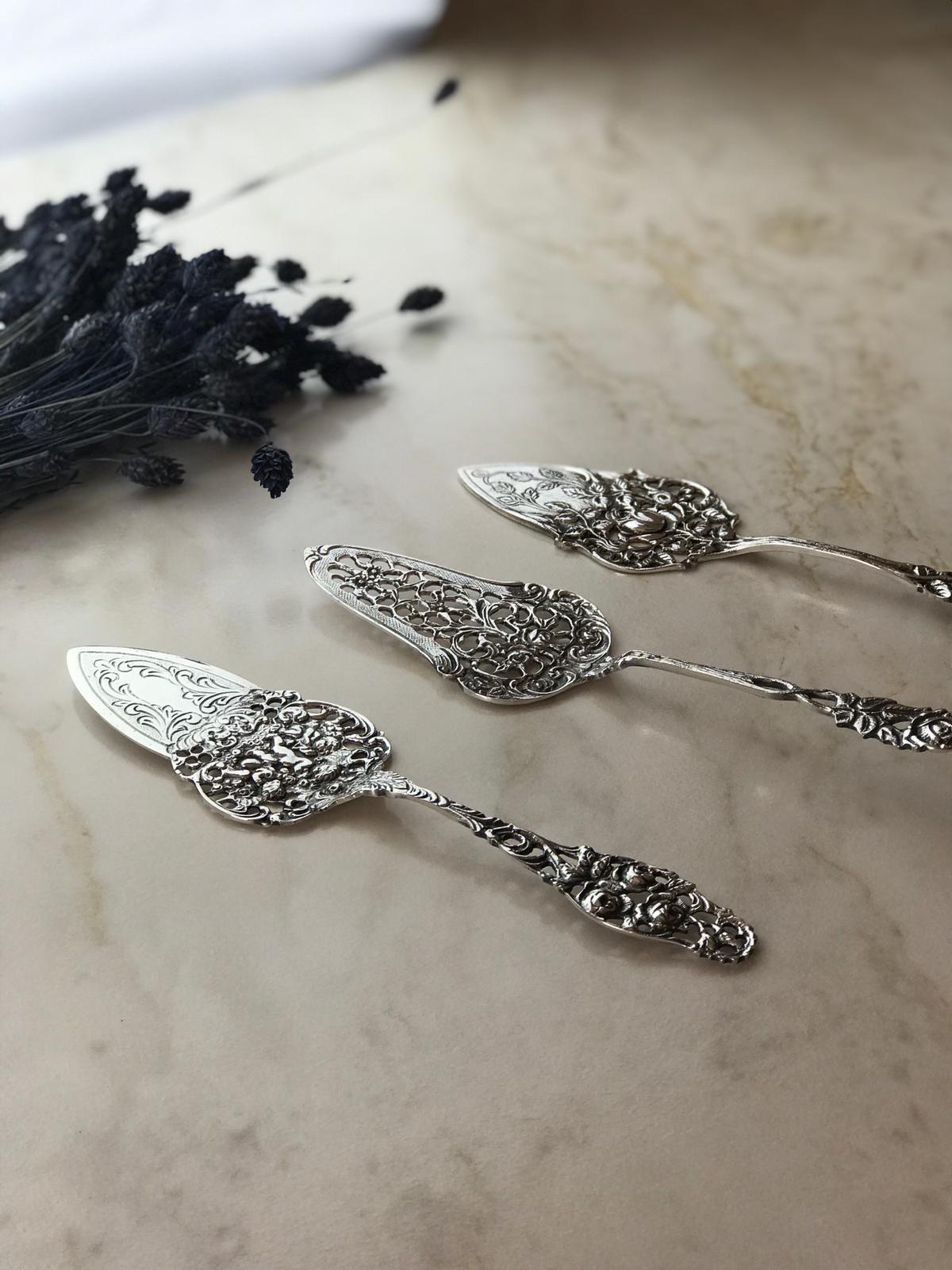 Argento Hane Ajurlu Gümüş Kaplama Klasik Servis Spatulası - 20cm