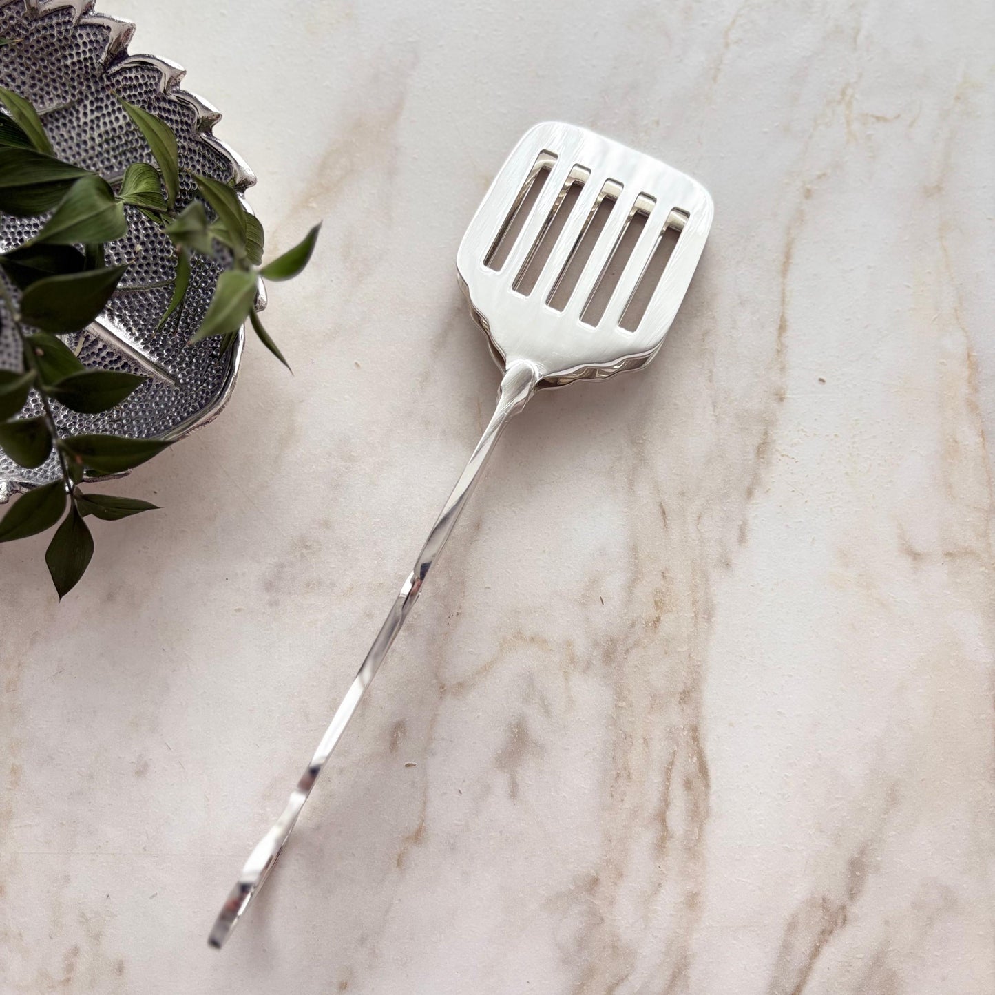 Argento Hane Oluklu Gümüş Kaplama Spatula Maşası - 22cm