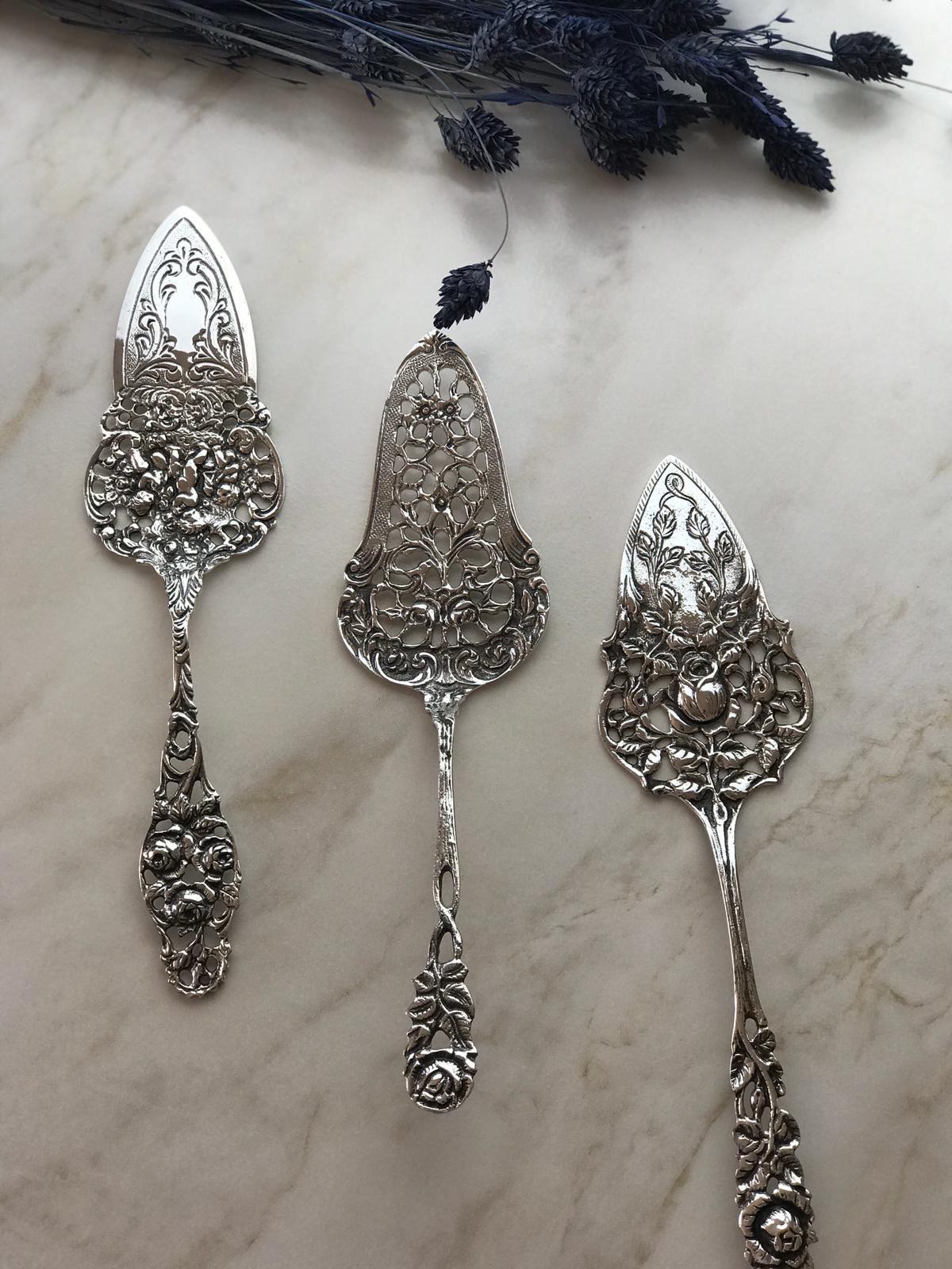 Argento Hane Ajurlu Gümüş Kaplama Klasik Servis Spatulası - 20cm