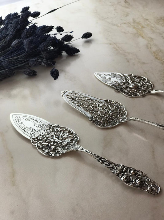 Argento Hane Ajurlu Gümüş Kaplama Klasik Servis Spatulası - 20cm