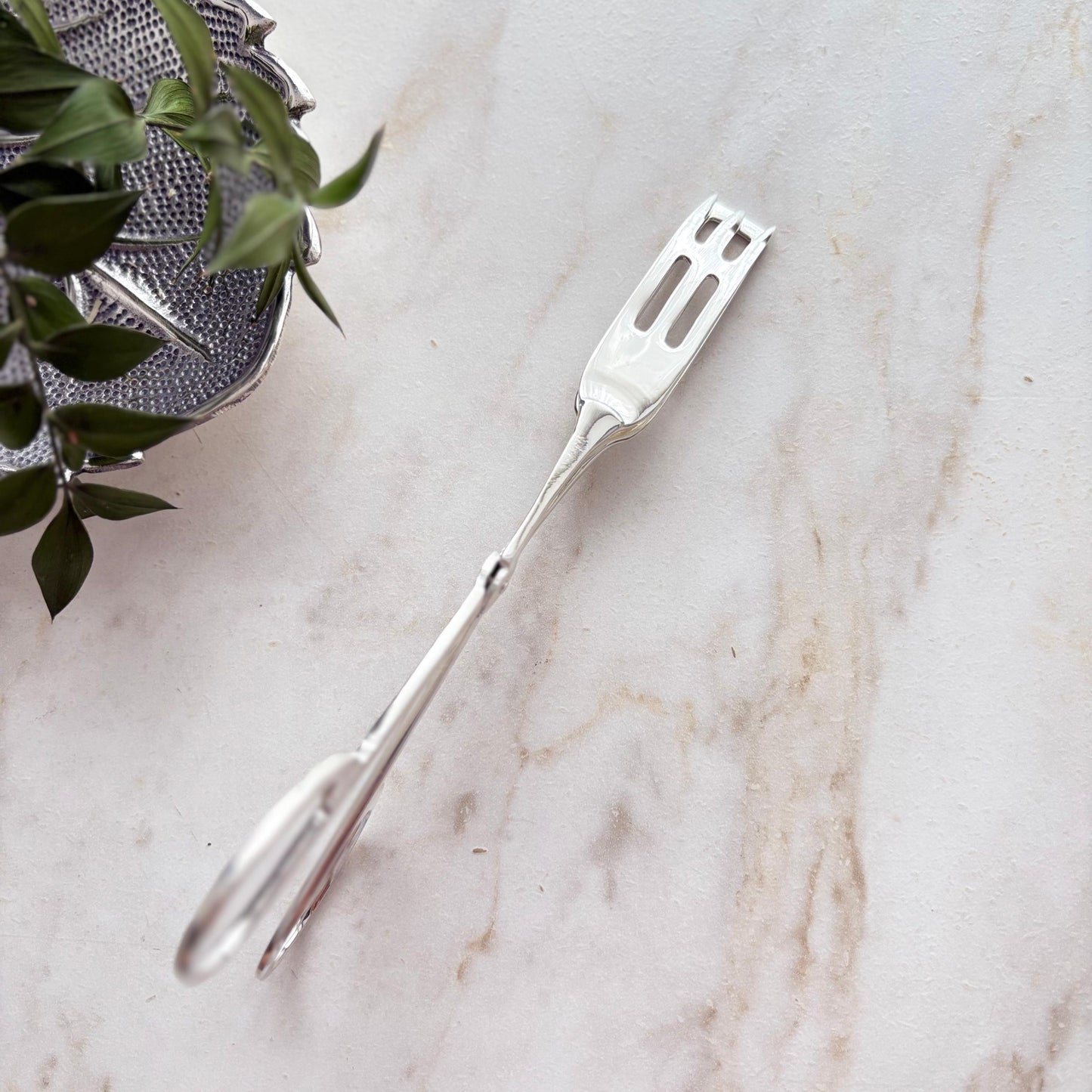 Argento Hane Asimetrik Çatallı Gümüş Kaplama İkram Maşası - 18cm