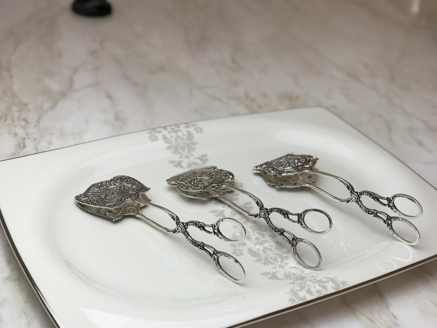 Argento Hane Ajurlu Gümüş Kaplama Klasik İkram Maşası - ( 18cm - 18cm - 18cm )